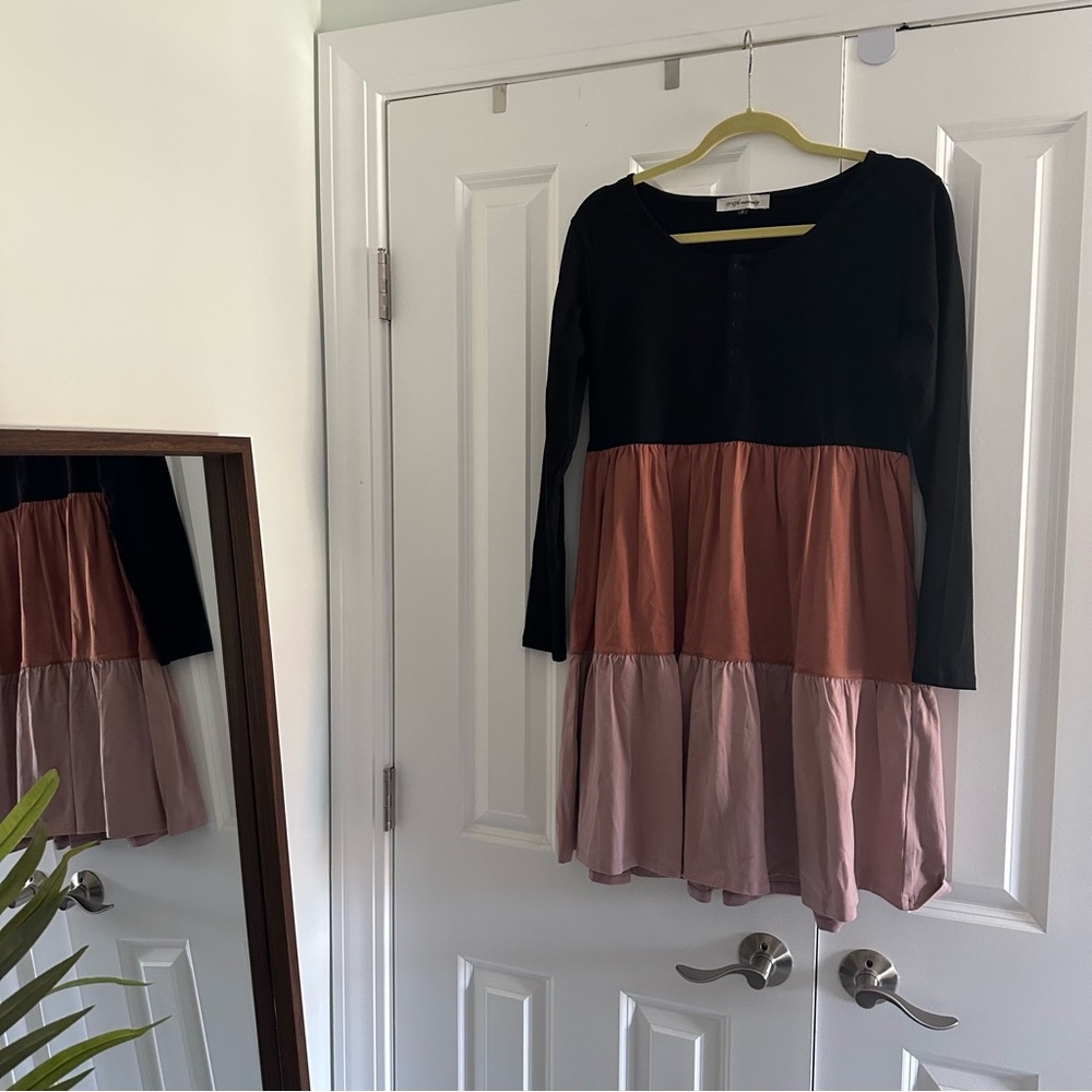 Color Block Long Sleeve Maternity Dress